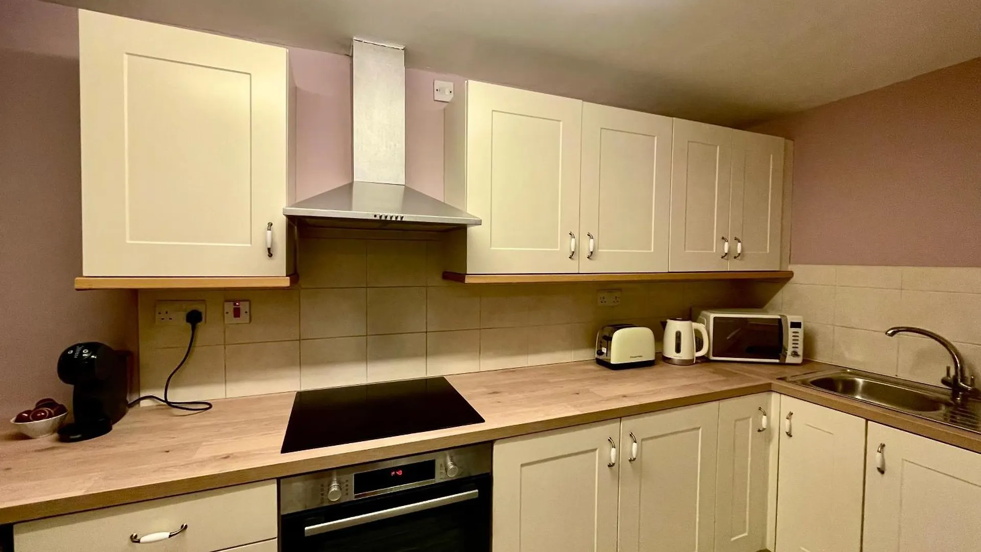 Eachtra House-Minutes From City Belfast United Kingdom